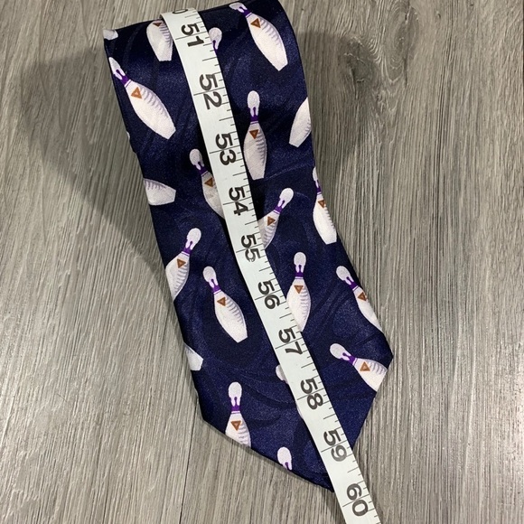 Steven Harris Bowling Pin Tie - Picture 3 of 4